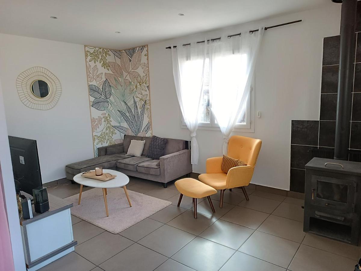 Appartement Dans Notre Maison Domessin Esterno foto